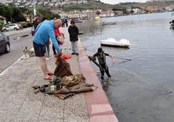 Foça'da Su Altı Temizliği