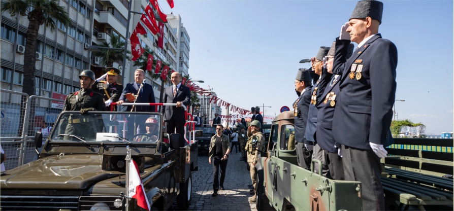 İzmir’de “Zafer” coşkusu