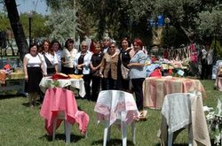 Çağdaş Yaşamcılardan Kermes