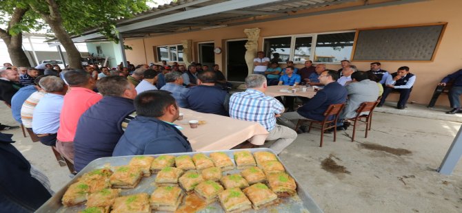 Selçuk Belediyesi’nde 1 Mayıs İçin Baklavalı Kutlama