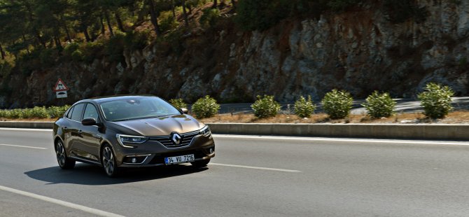 Renault İlk Yarıda Pazarın Lider Markası