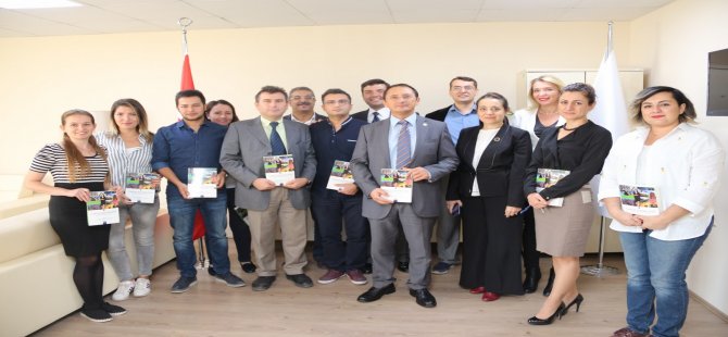 İKÇÜ Turizm Fakültesi İlk Kitabını Çıkardı