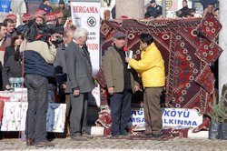 Bergama’dan Selam Var