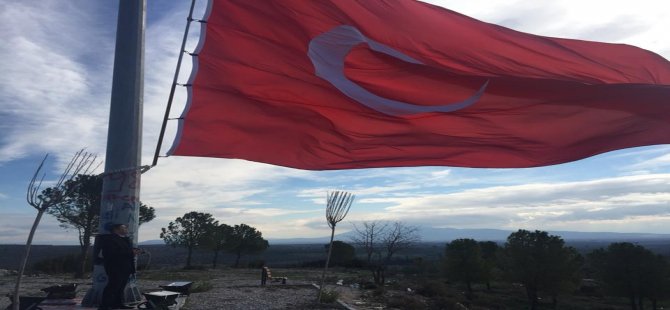 Şanlı Türk Bayrağımız Kepenekli’yi Selamlıyor