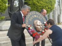 19 mayıs Çelenk Koyma